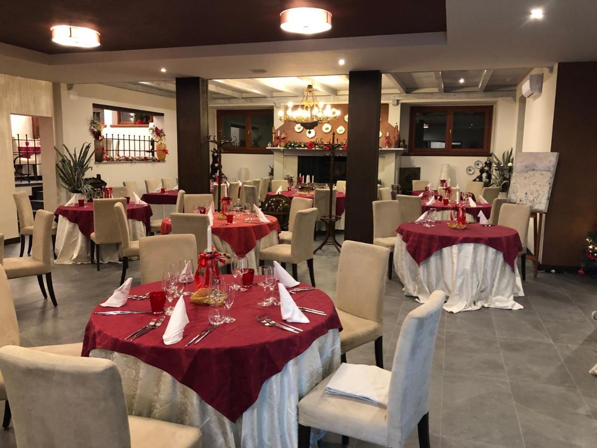 Locanda Rossa Hotel Romans di Varmo Exterior photo