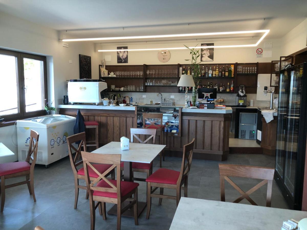 Locanda Rossa Hotel Romans di Varmo Exterior photo
