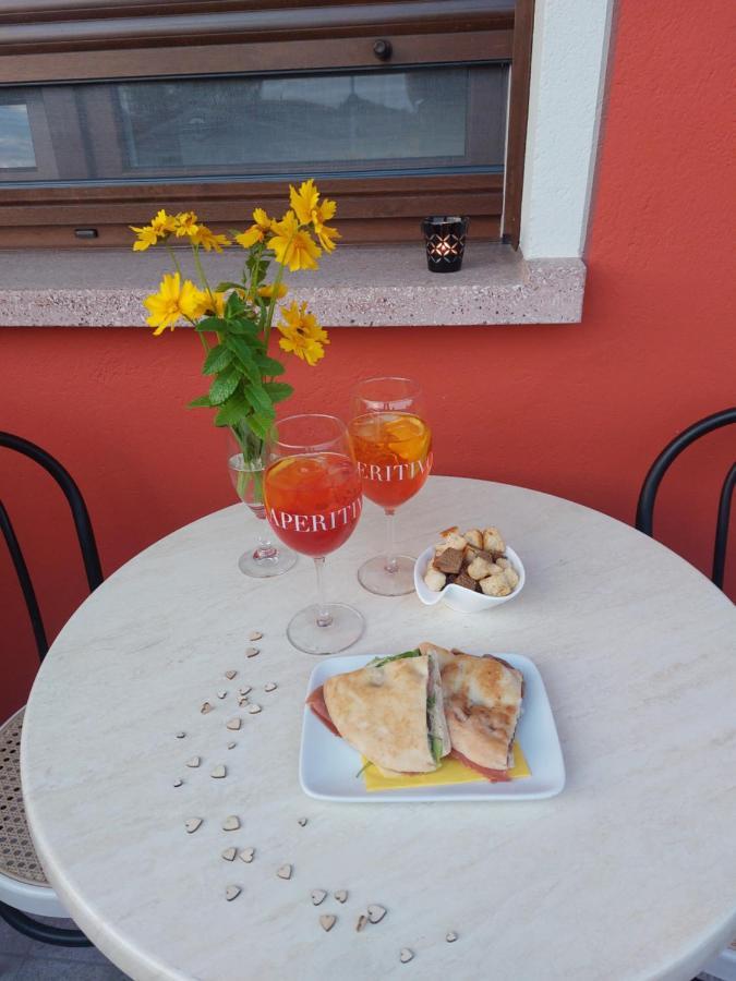 Locanda Rossa Hotel Romans di Varmo Exterior photo